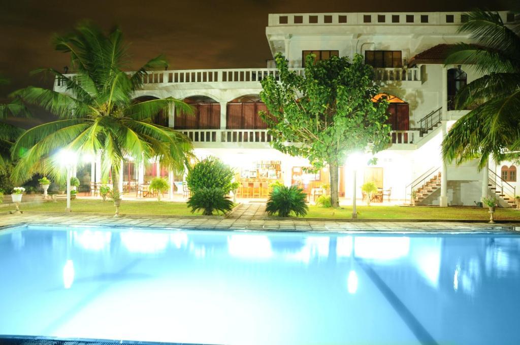 Hotel Lagoon Paradise Negombo Exterior foto