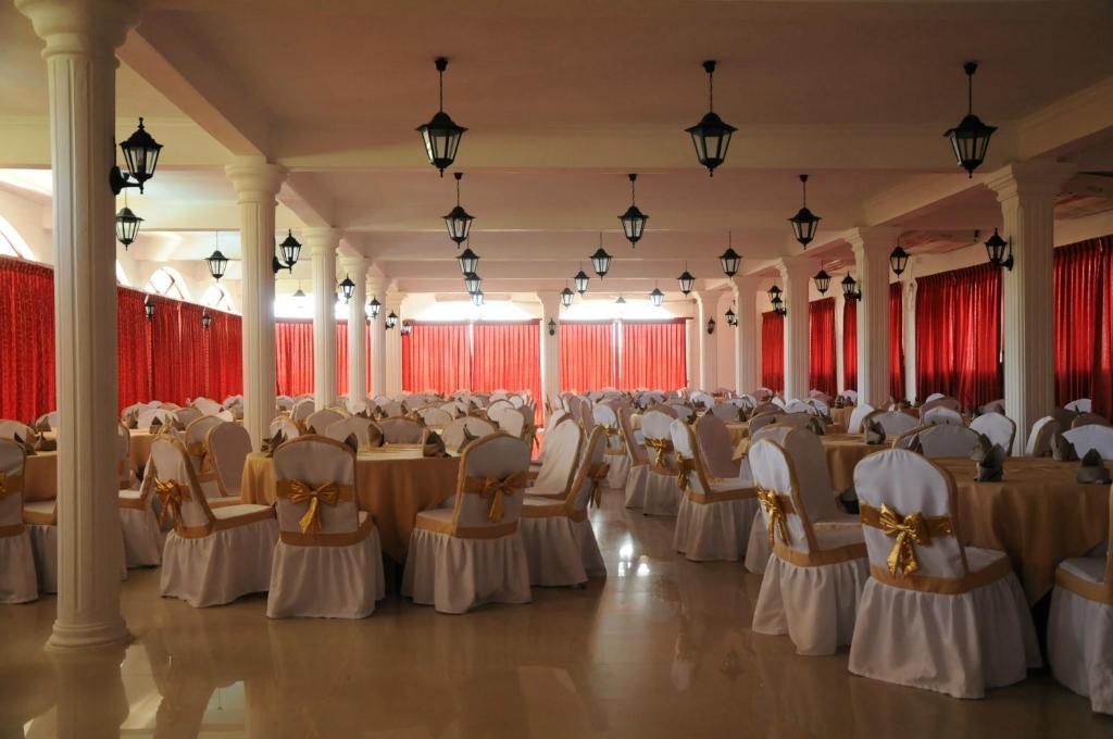Hotel Lagoon Paradise Negombo Exterior foto