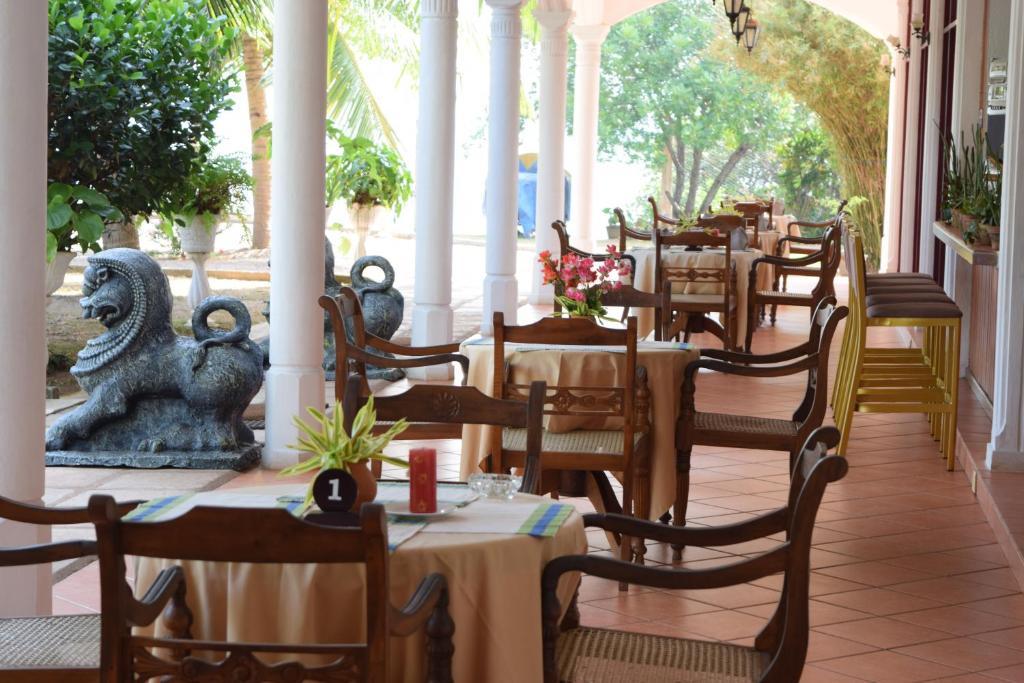 Hotel Lagoon Paradise Negombo Exterior foto