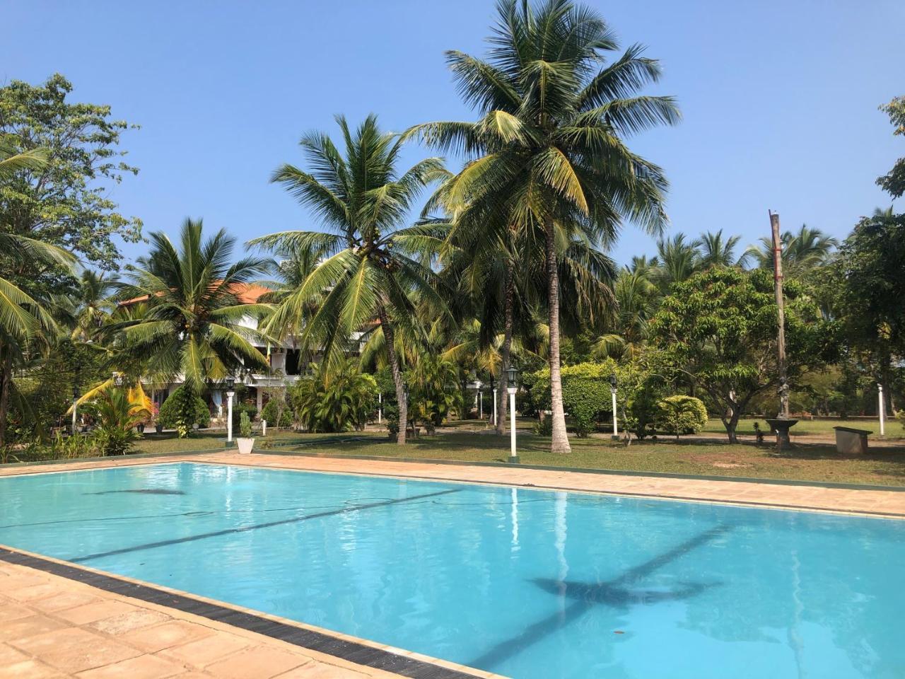 Hotel Lagoon Paradise Negombo Exterior foto